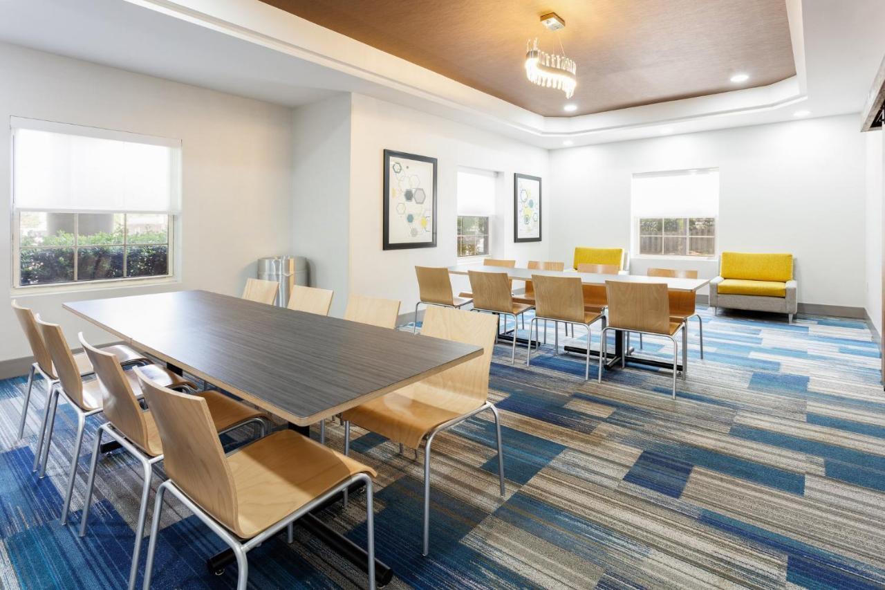 Holiday Inn Express & Suites Williamsburg By Ihg Exteriér fotografie
