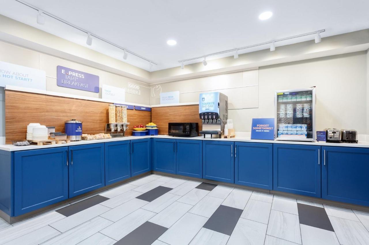 Holiday Inn Express & Suites Williamsburg By Ihg Exteriér fotografie